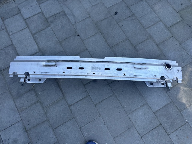 Буфер бампера заднего 51127441145 BMW