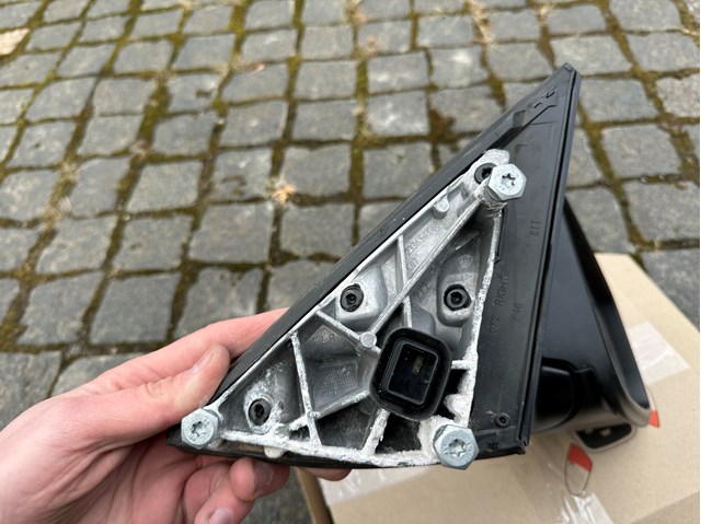 51167459788 BMW Корпус зеркала заднего вида правого (внутрення часть) купить в Днепр