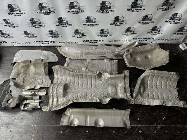 Тепловой экран выхлопной системы 51487394798 BMW