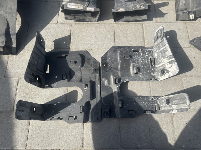 Защита двигателя, левая 51717424917 BMW