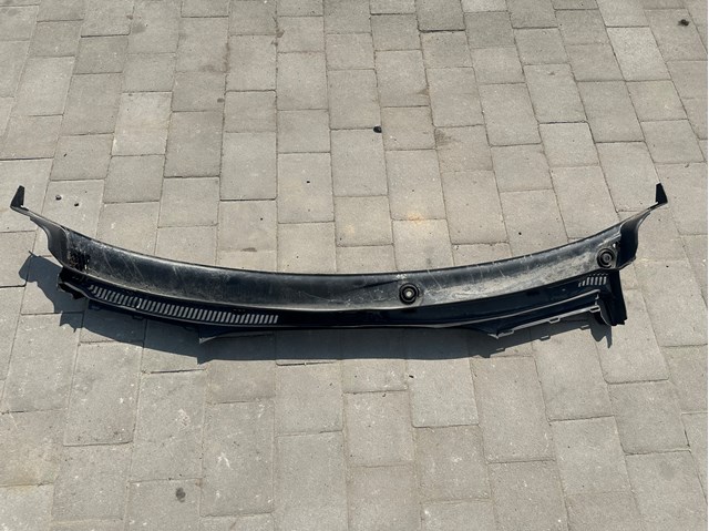 Водосток лобового стекла, жабо 51717434879 BMW
