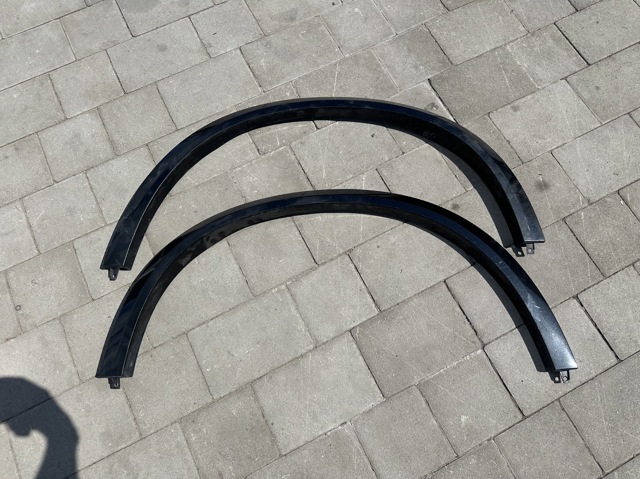 Молдинг арки колеса заднего, левый 51778099121 BMW