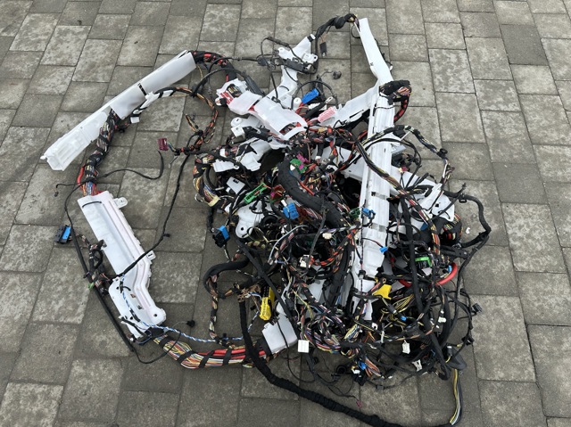 61115A0A2A5 BMW купить в Полтава