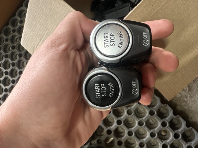 Кнопка запуска двигателя 61316835089 BMW