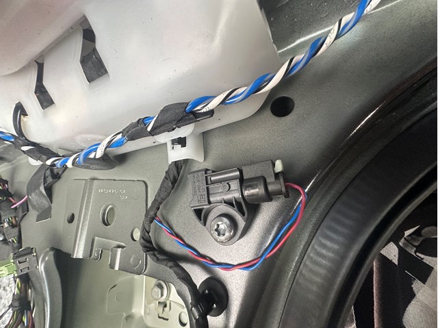Датчик AIRBAG передний 65779496815 BMW
