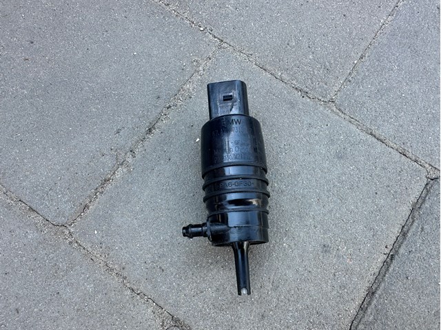 BMW 67127310147 Насос-мотор омывателя стекла переднего в наличии Ирпень