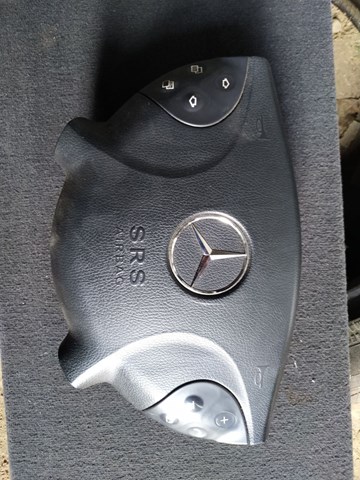 Подушка безопасности водителя 2118601202 MERCEDES