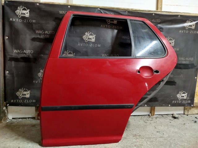 Задняя левая дверь 1J6833055F VAG
