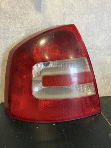 Задняя левая фара 1Z5945095A VAG