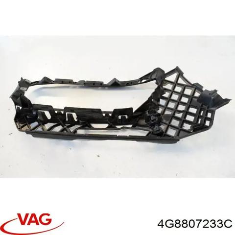 Кронштейн бампера переднего, центральный 4G8807233C VAG