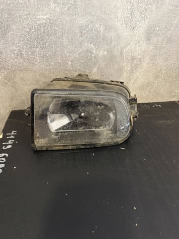 Туманка правая 63178360576 BMW