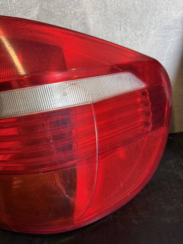 Задний правый внешний фонарь 7200818 BMW