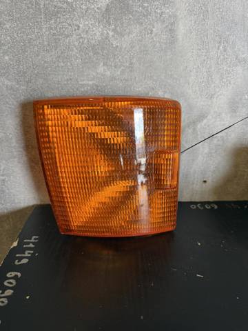 Правый указатель поворота 7D0953042F VAG