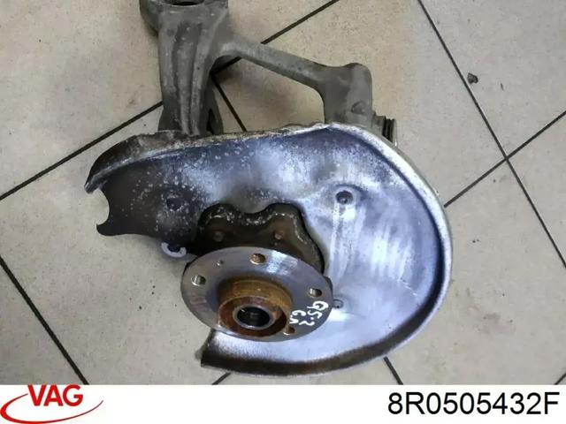 Цапфа поворотная правая 8R0505432F VAG