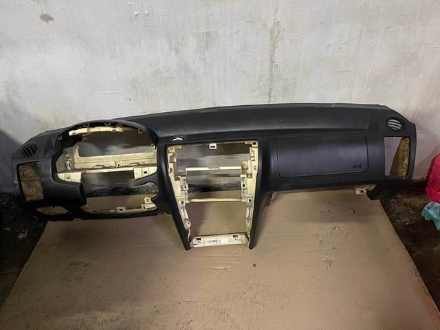 84410H1620LK HYUNDAI Торпедо купить в Ирпень