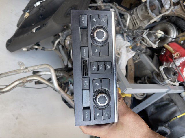 Блок управления режимов отопления 4L0820043F VAG