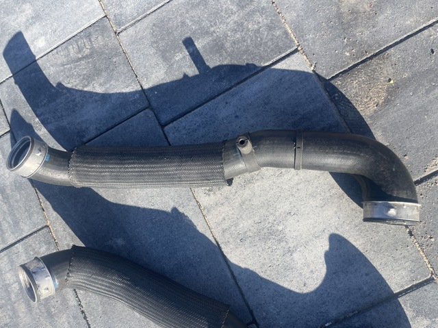 Шланг/патрубок интеркуллера 7L6145979C VAG
