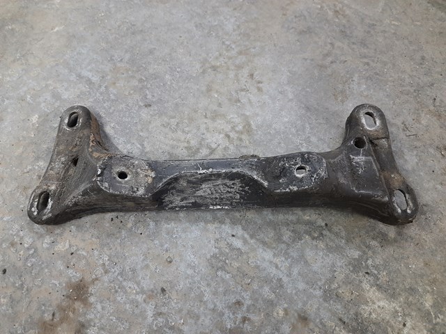 Крепление трансмиссии 1094684 BMW