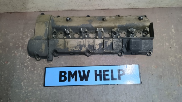 Крышка двигателя BMW 5