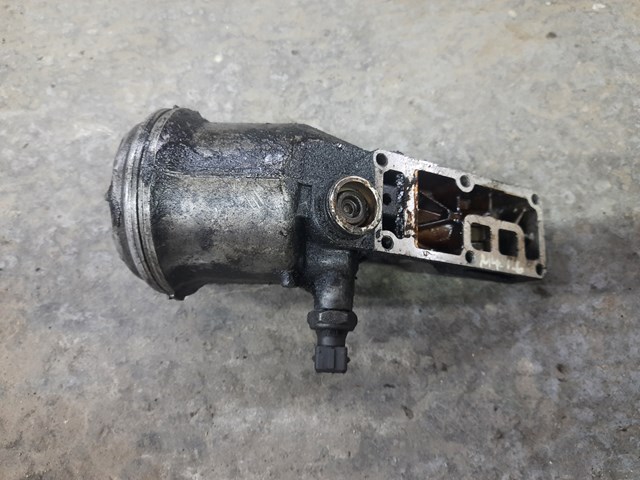 Корпус масляного фильтра 11421715878 BMW