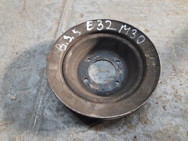 Шкив помпы водяного насоса 11511271423 BMW