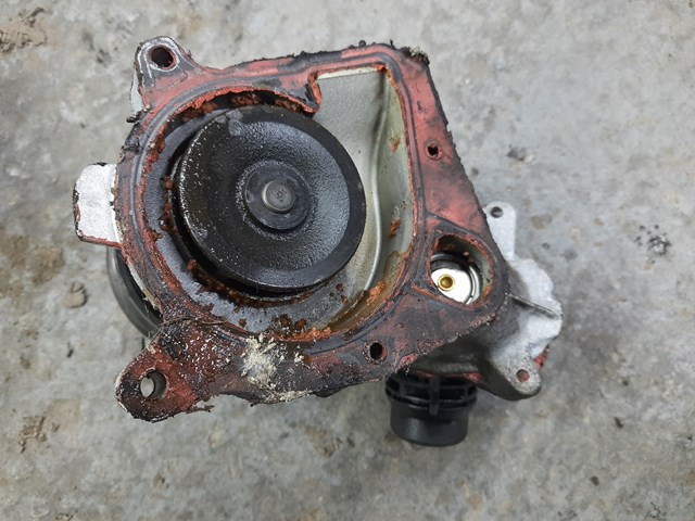 11517790471 Помпа водяная (насос) охлаждения купить Тернополь