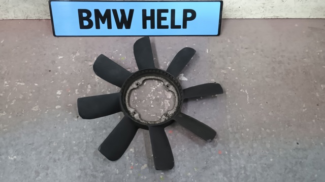 Вентилятор/крыльчатка радиатора охлаждения 11521719040 BMW