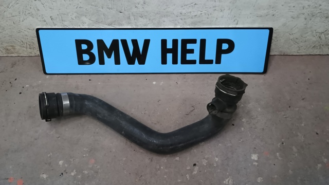 Нижний патрубок радиатора 11531705224 BMW