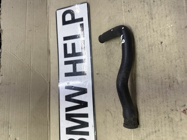 Патрубок системы охлаждения 11531717590 BMW