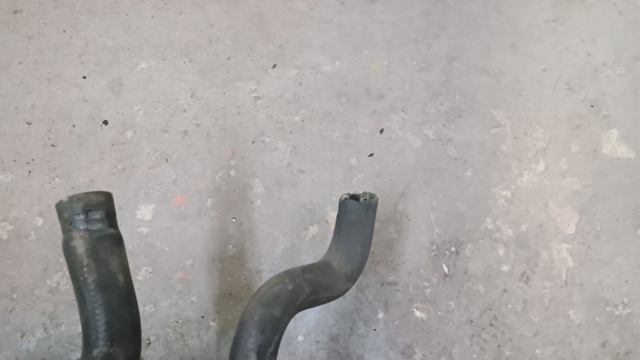 11532247687 BMW Шланг (патрубок) охлаждения масляного теплообменника, подача купить в Чернигов