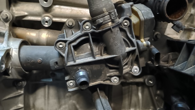 Корпус термостата в сборе 11537642854 BMW