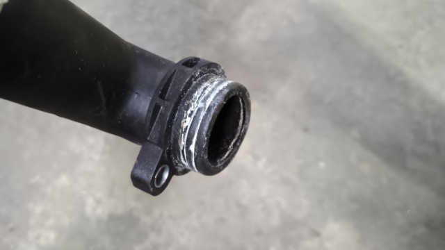 11538645546 BMW Шланг (патрубок) системы охлаждения купить в Ровно