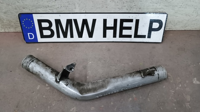 Шланг интеркуллера 11612246715 BMW
