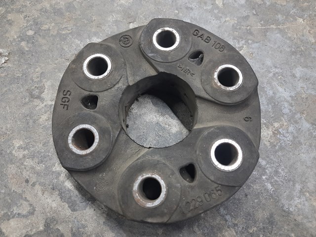 Резиновая упругая муфта кардана передняя 1229065 BMW