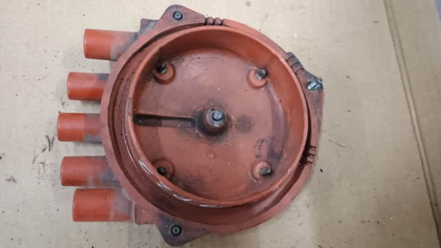 BOSCH 1235522397 Крышка распределителя зажигания (трамблера) в наличии Киев