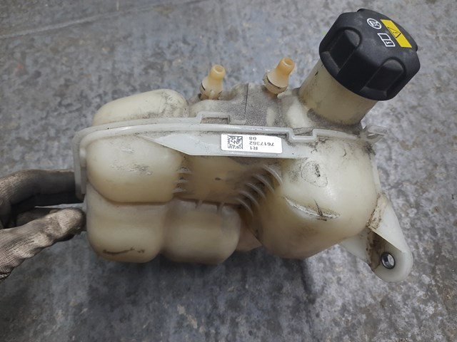 17138687503 BMW Бачок системы охлаждения купить в Черновцы