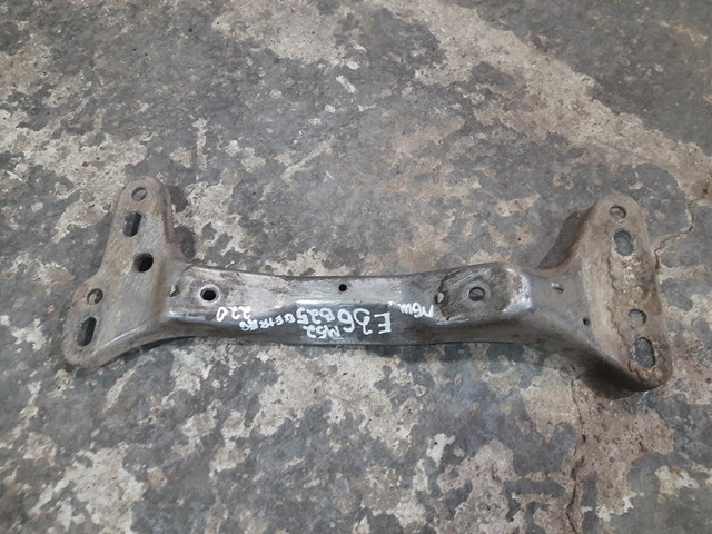 Крепление коробки передач 23701136498 BMW