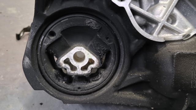 BMW 27107889033 Раздатка в наличии Павлоград