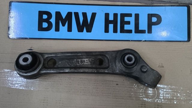 Нижний правый рычаг передней подвески 31106861174 BMW