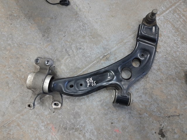 Рычаг передней подвески нижний левый 31126850397 BMW