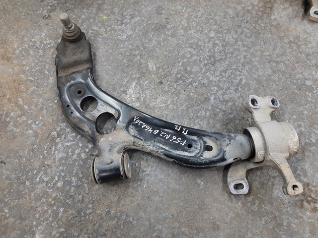 Нижний правый рычаг передней подвески 31126850398 BMW