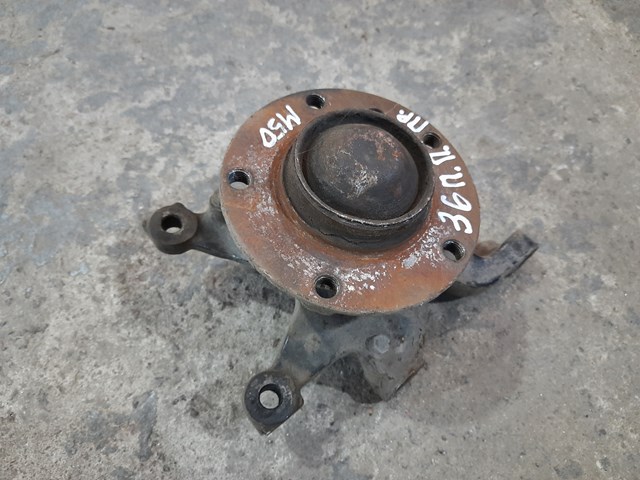 Цапфа передняя правая 31211092080 BMW