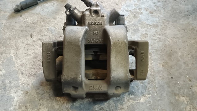Супорт тормзной 34116857687 BMW