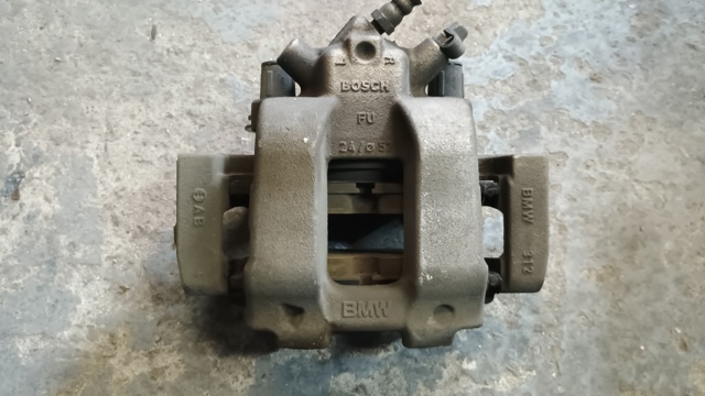 Тормозной суппорт 34116857688 BMW