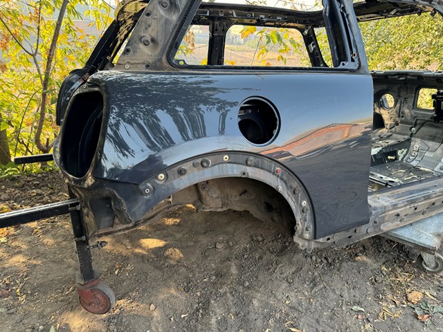 41007387970 BMW Крыло заднее правое купить в Ужгород