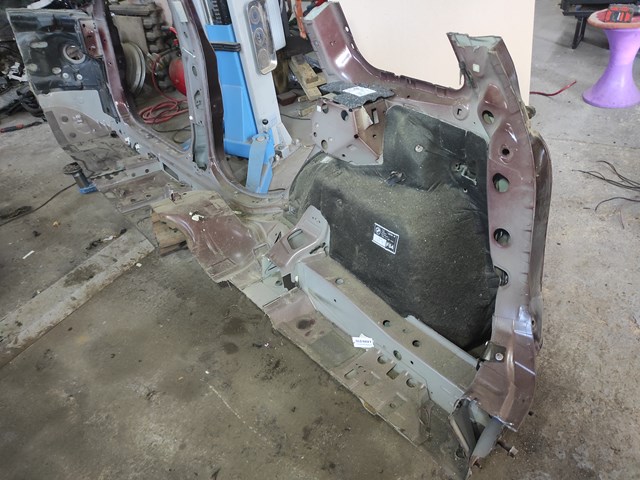 41007430870 BMW Боковина кузова правая купить в Украина