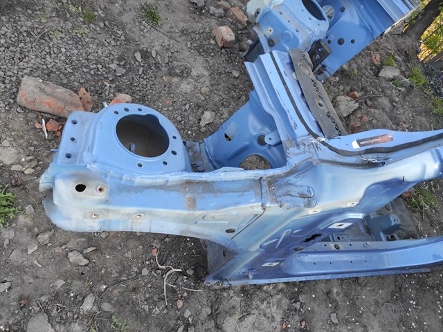 BMW 41007436135 Боковина кузова левая в наличии Львов