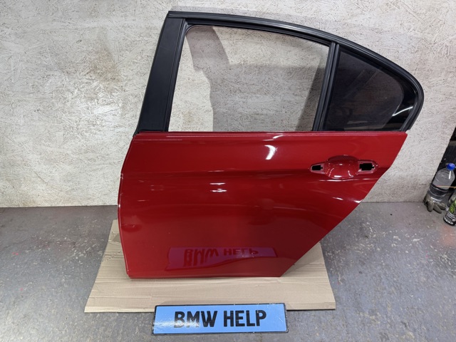 Задняя левая дверь 41009628761 BMW