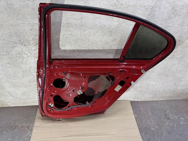 BMW 41009628762 Дверь задняя правая в наличии Чернигов