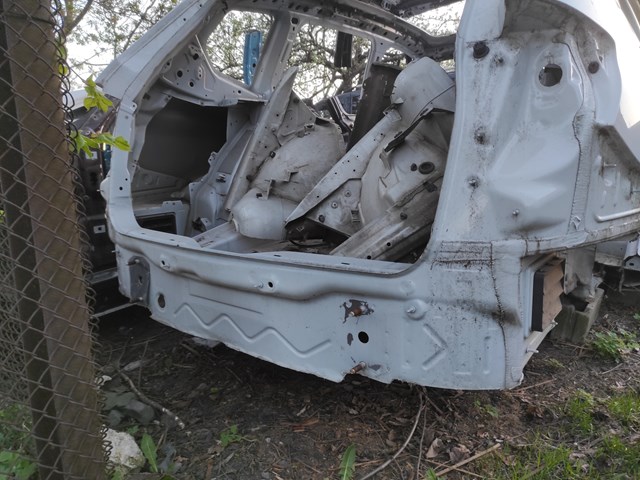 Панель багажного отсека 41117267219 BMW